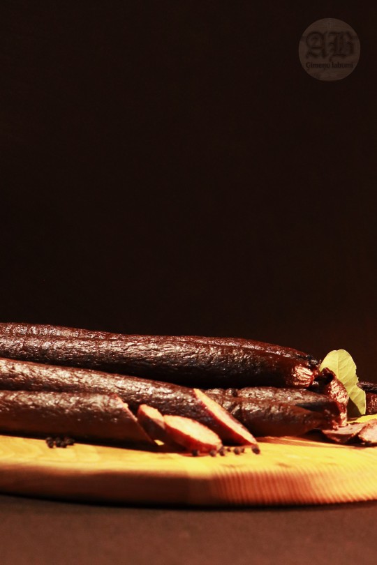 Auksti kūpināta dūmdesa