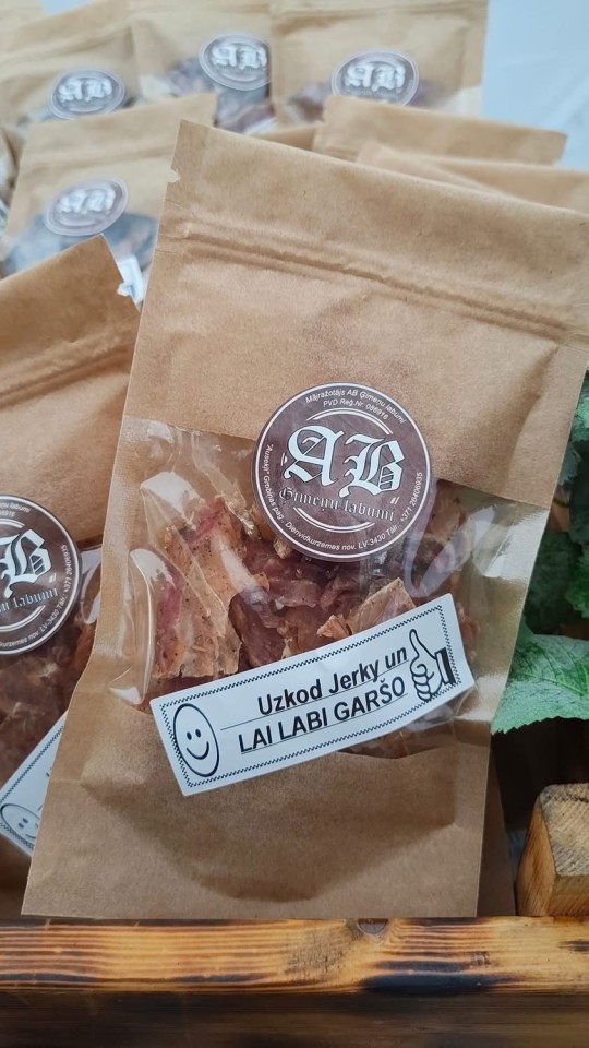 Žāvēti cūkgaļas čipši (Jerky)