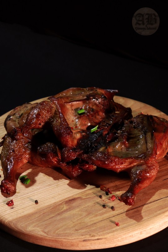 Karsti kūpināta vista (marinēta saldskābā mērcē)